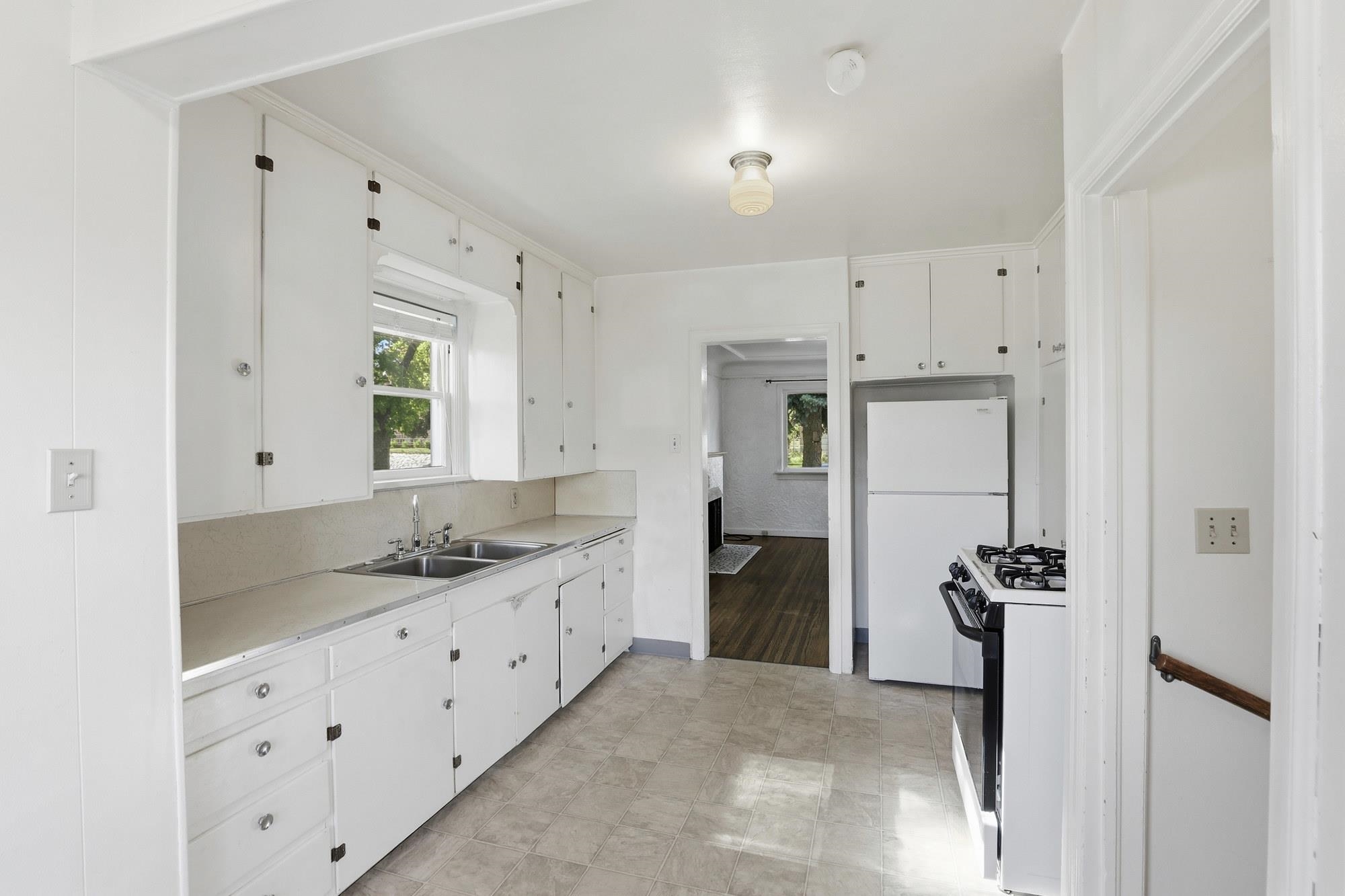 104 E Providence Ave - Photo 7