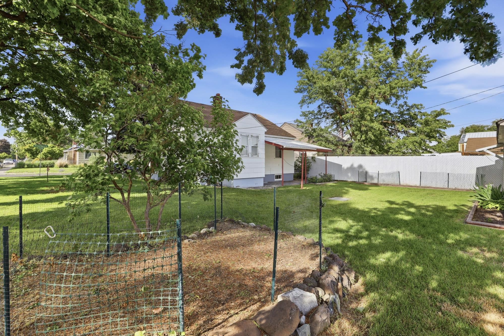 104 E Providence Ave - Photo 20