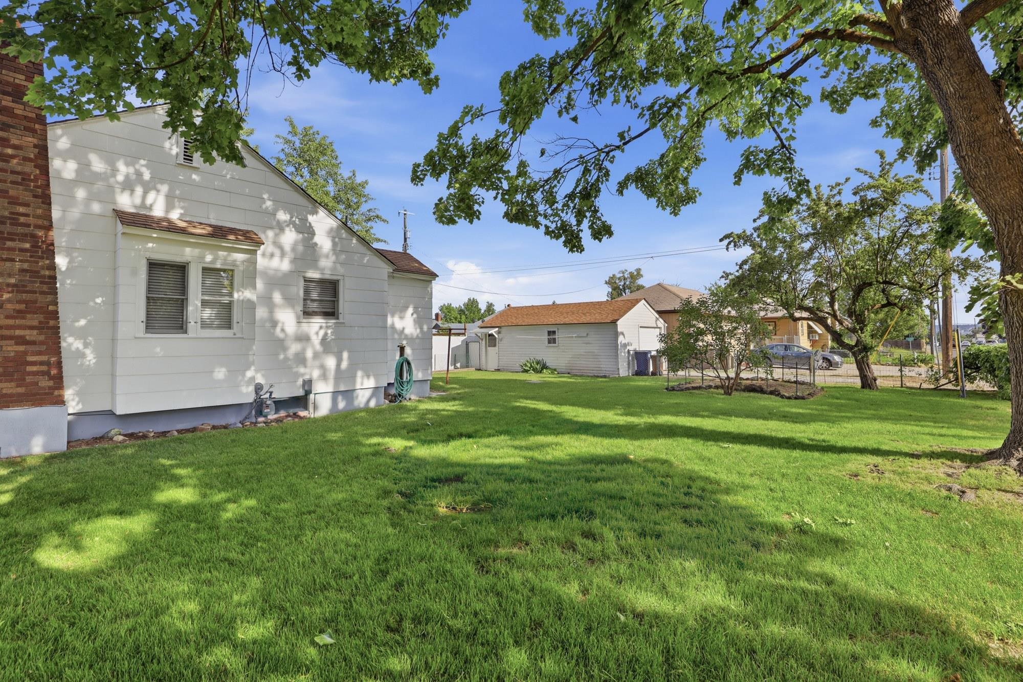 104 E Providence Ave - Photo 22