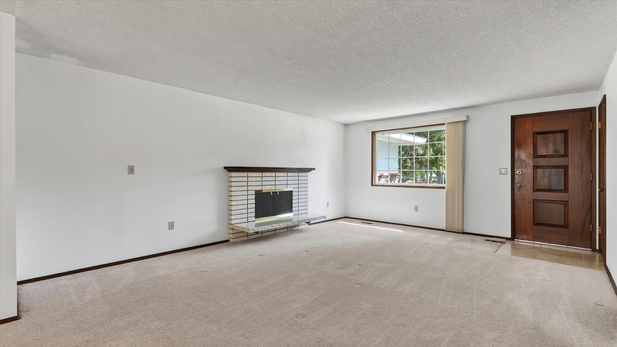 608 W Regina Ave - Photo 5