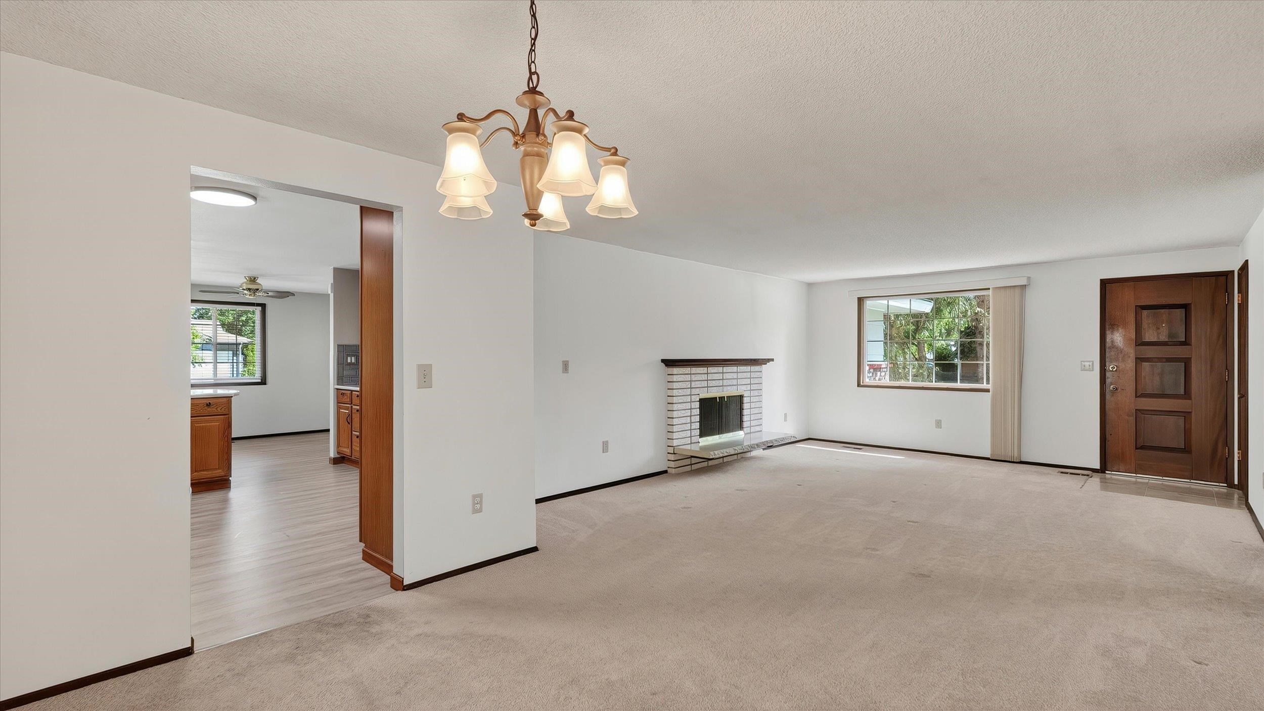 608 W Regina Ave - Photo 7