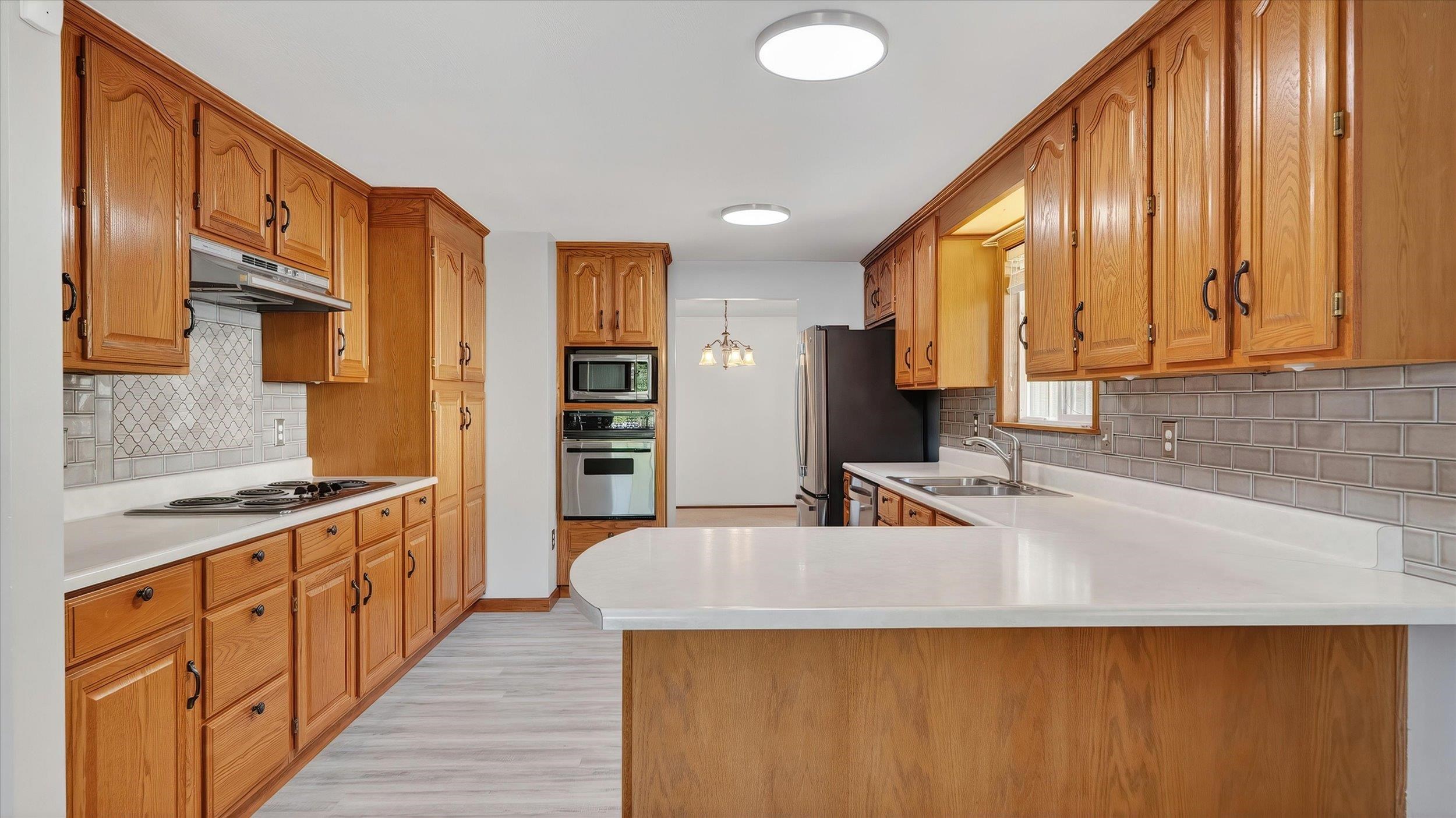 608 W Regina Ave - Photo 10