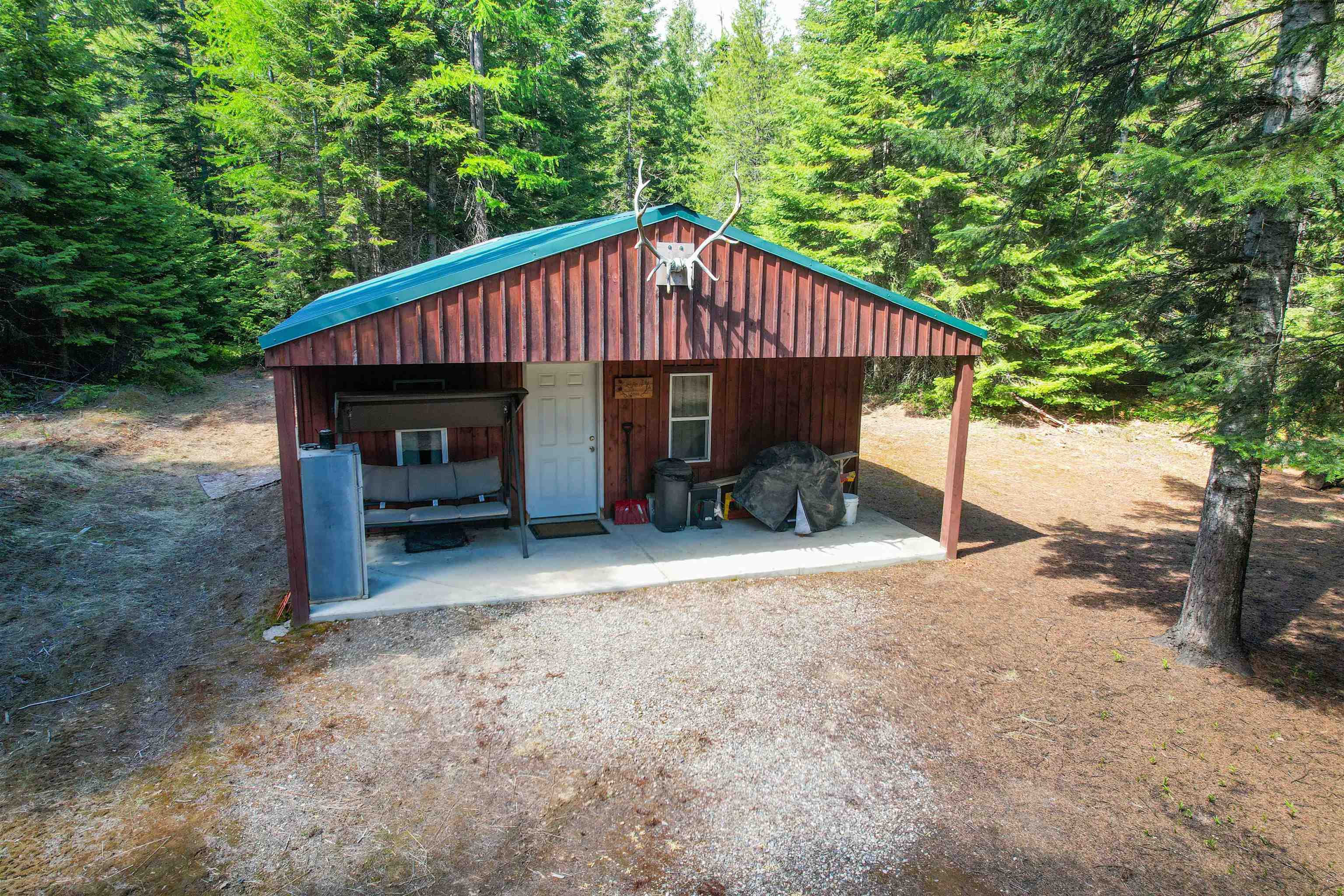 552 Forgotten Trail Rd - Photo 1