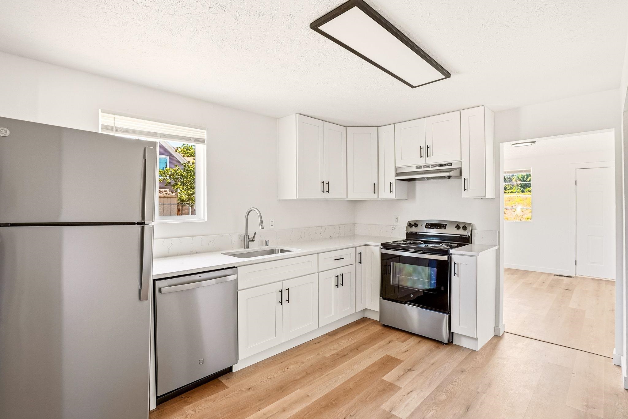 1411 E 2nd Ave - Photo 7