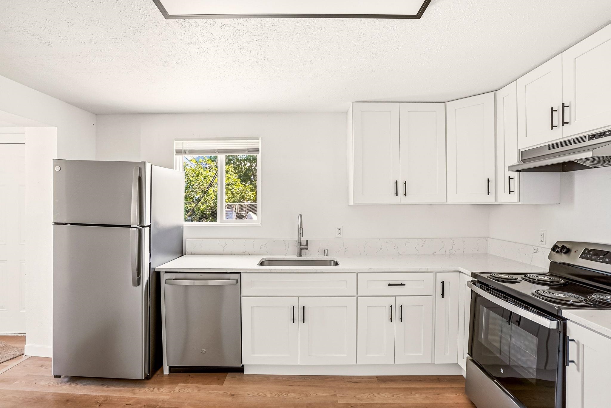 1411 E 2nd Ave - Photo 8