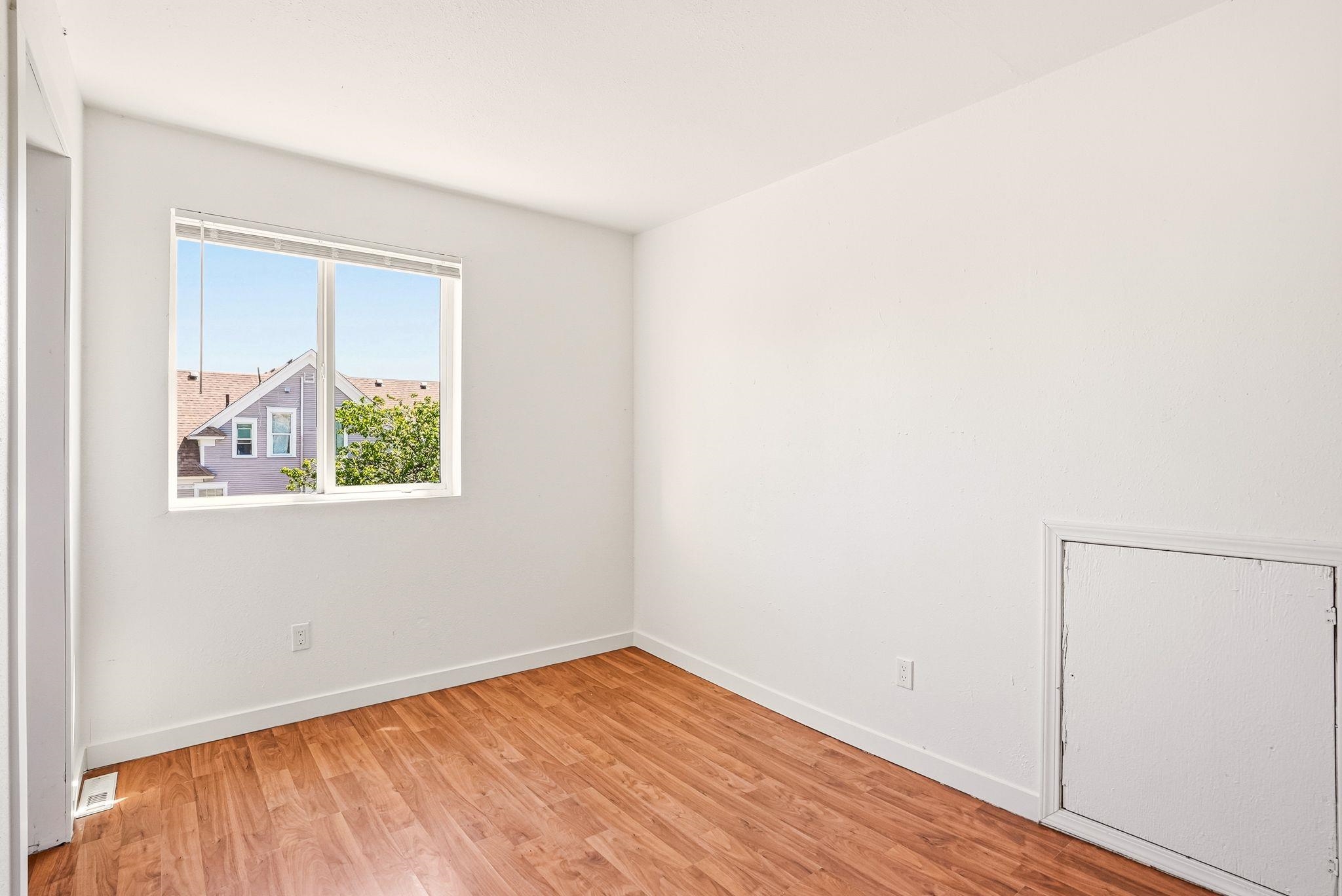 1411 E 2nd Ave - Photo 17