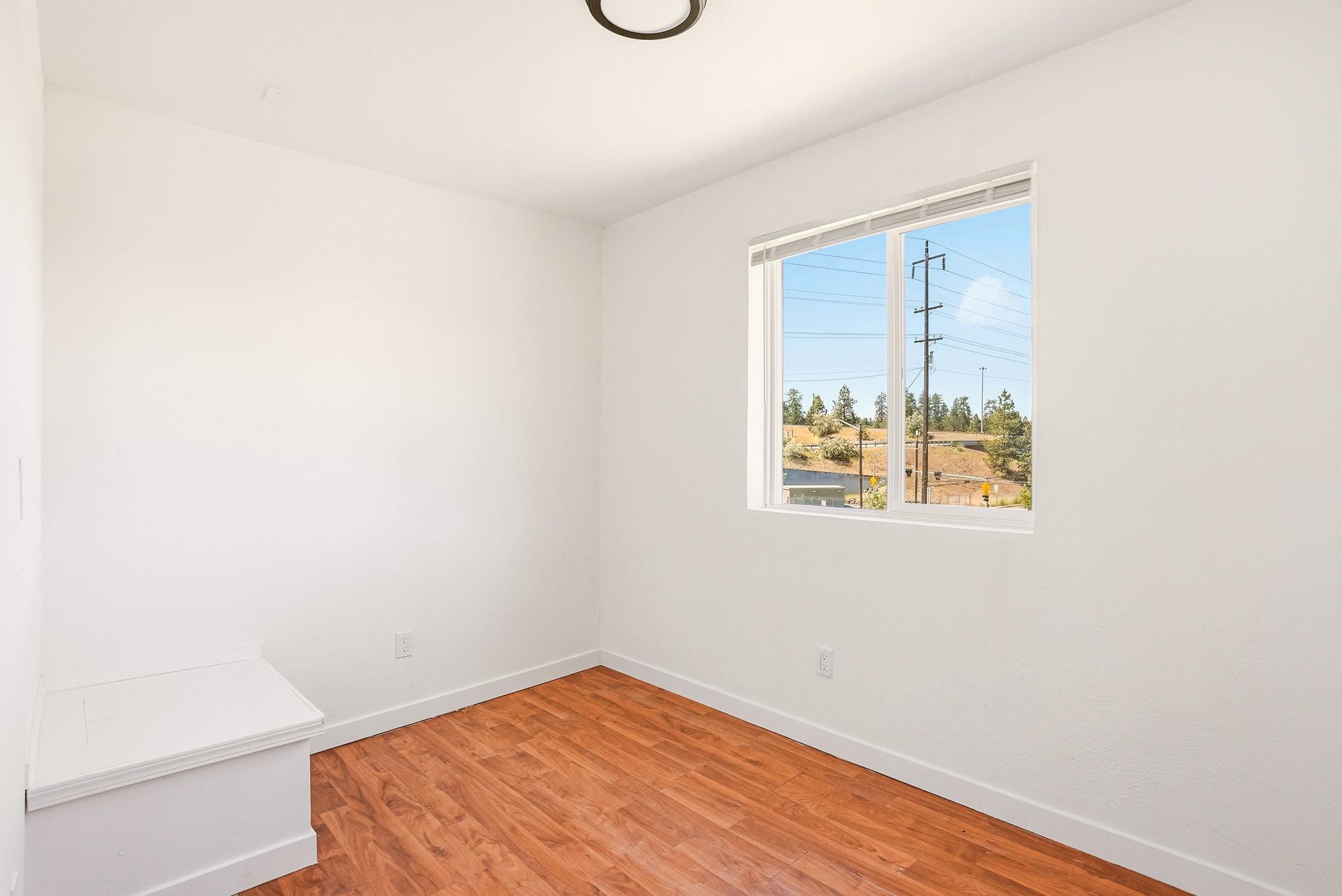 1411 E 2nd Ave - Photo 18