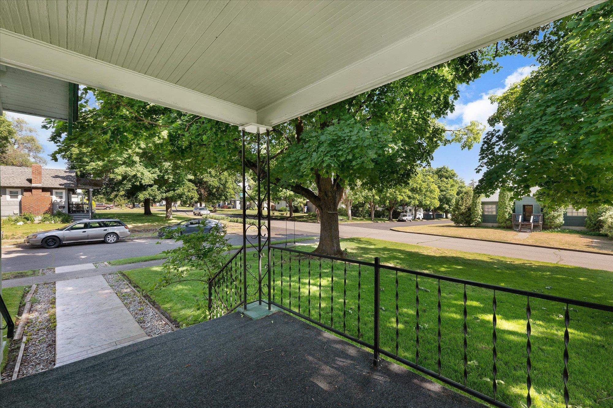 3204 W Fairview Ave - Photo 3