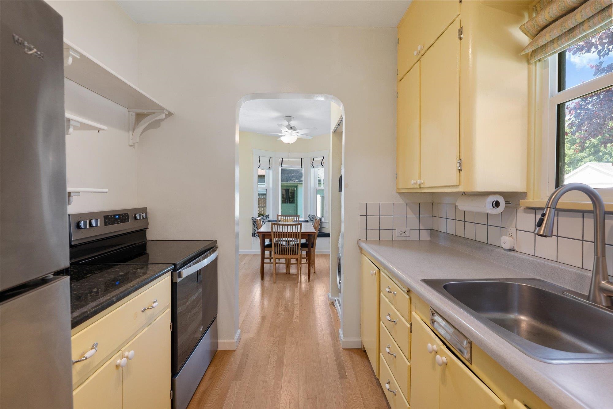 3204 W Fairview Ave - Photo 7