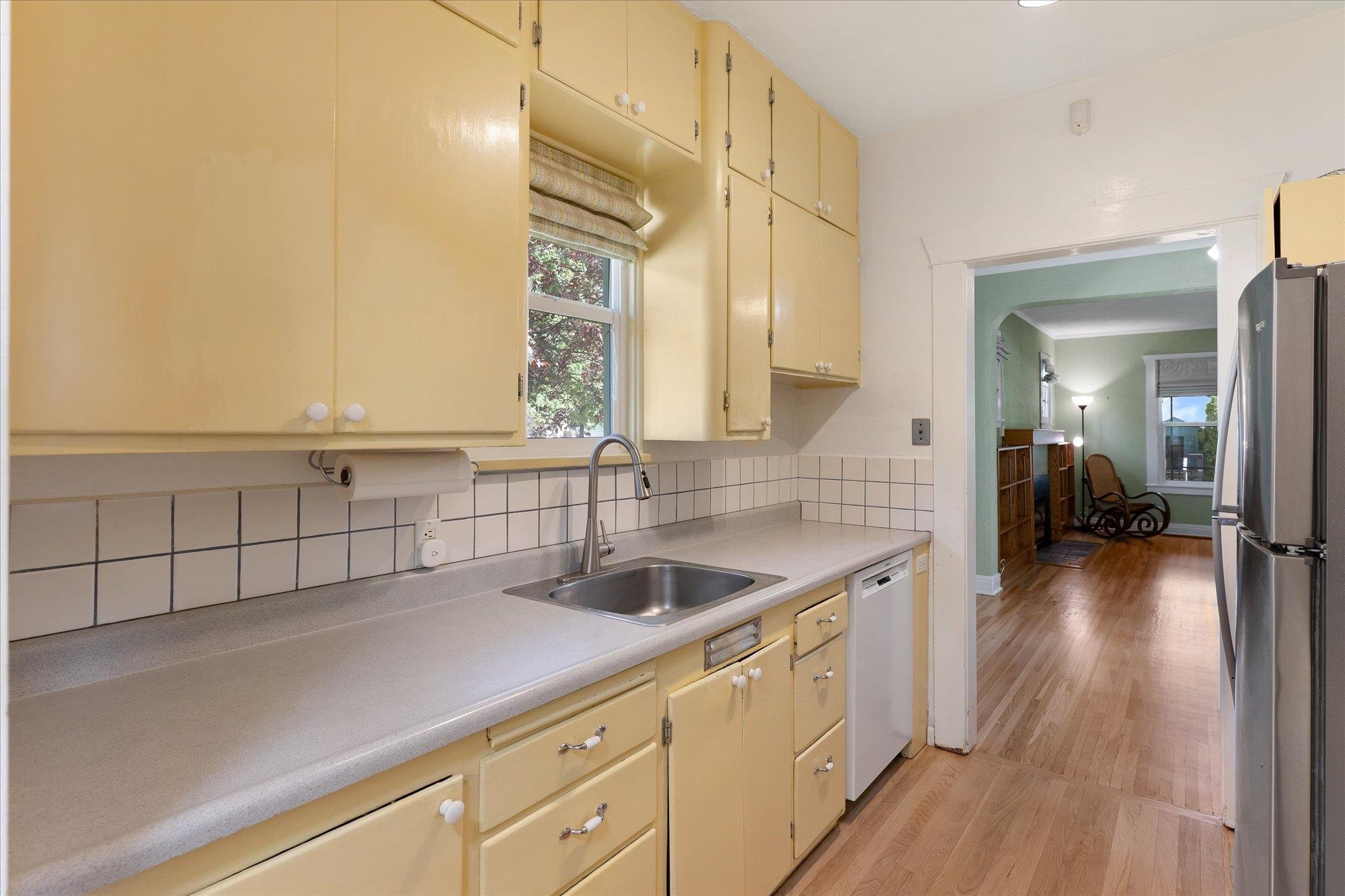 3204 W Fairview Ave - Photo 8