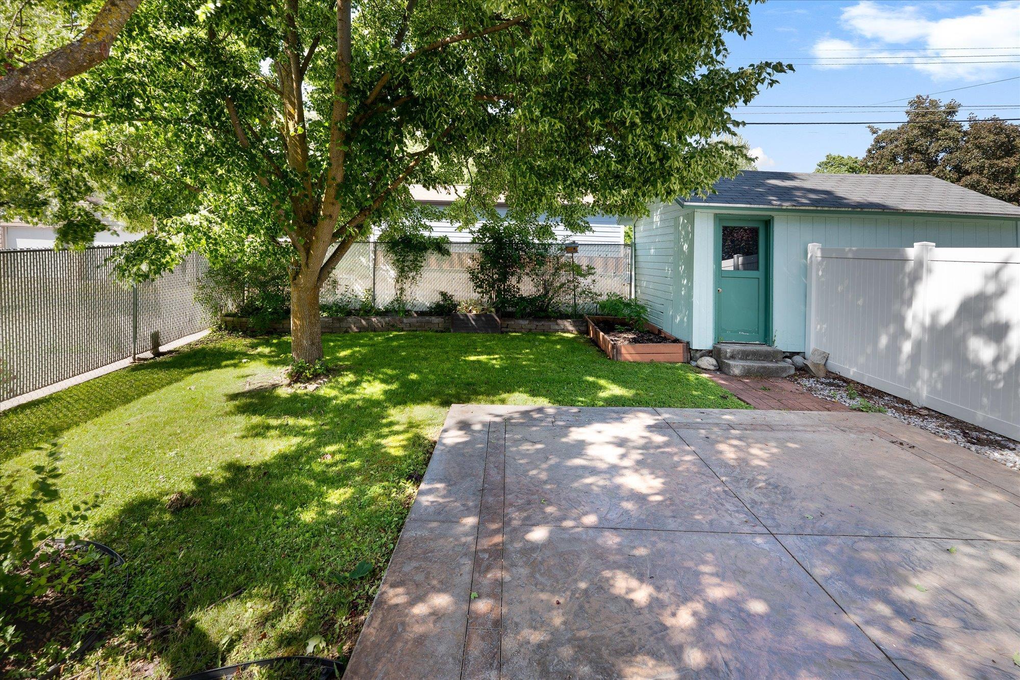 3204 W Fairview Ave - Photo 22