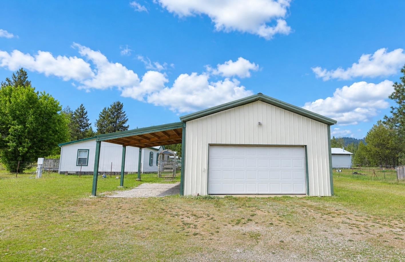 4332 Airport Way - Photo 4