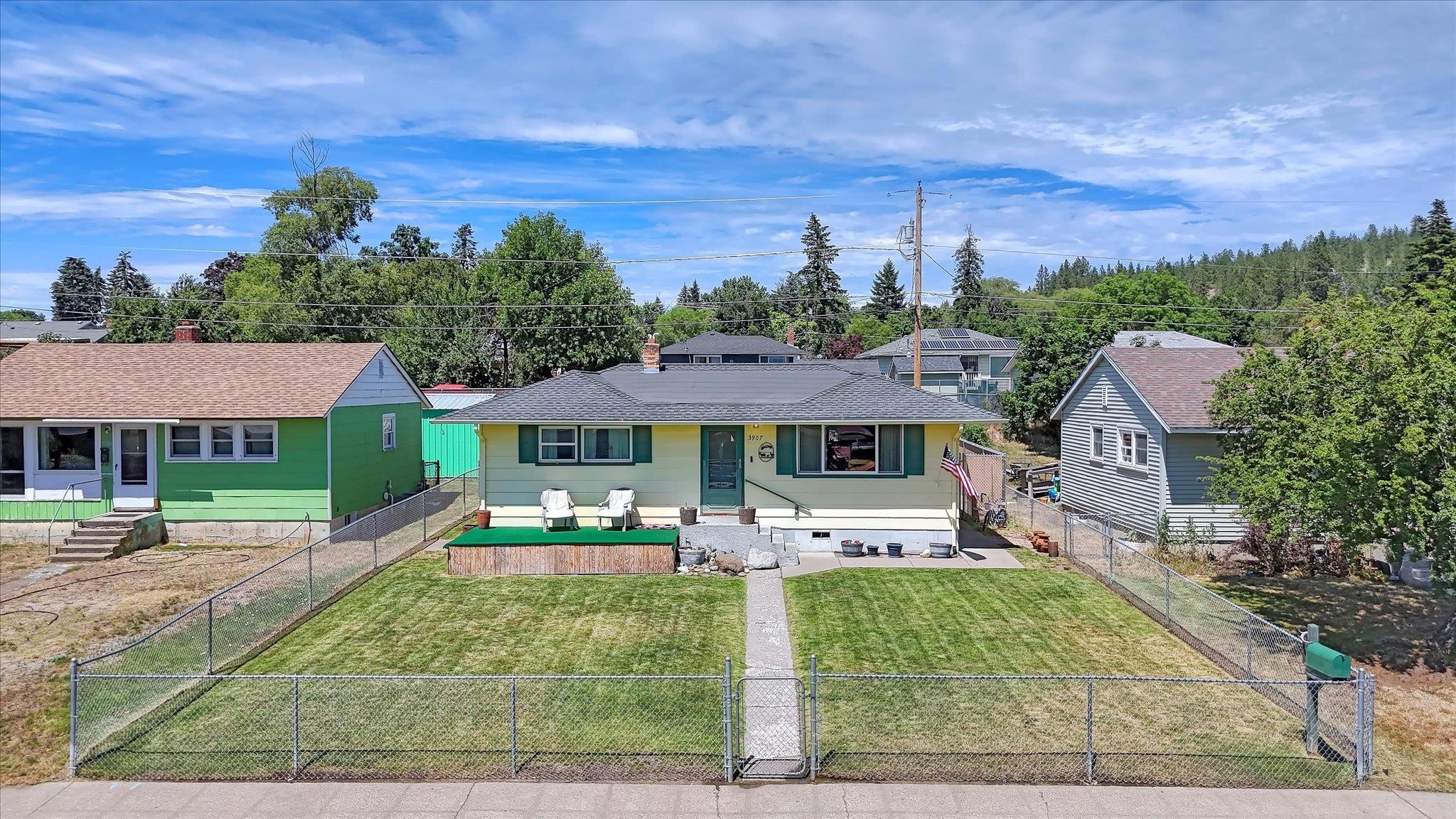 3907 E Cleveland Ave - Photo 1