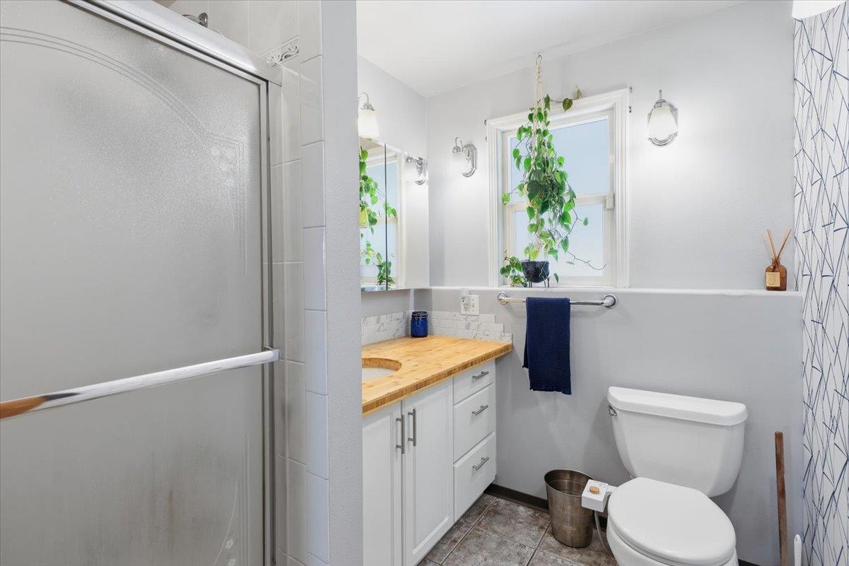 5128 N Greenwood Blvd - Photo 22
