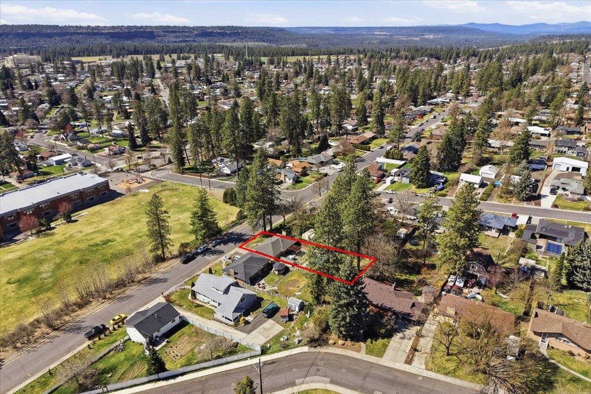 5128 N Greenwood Blvd - Photo 45