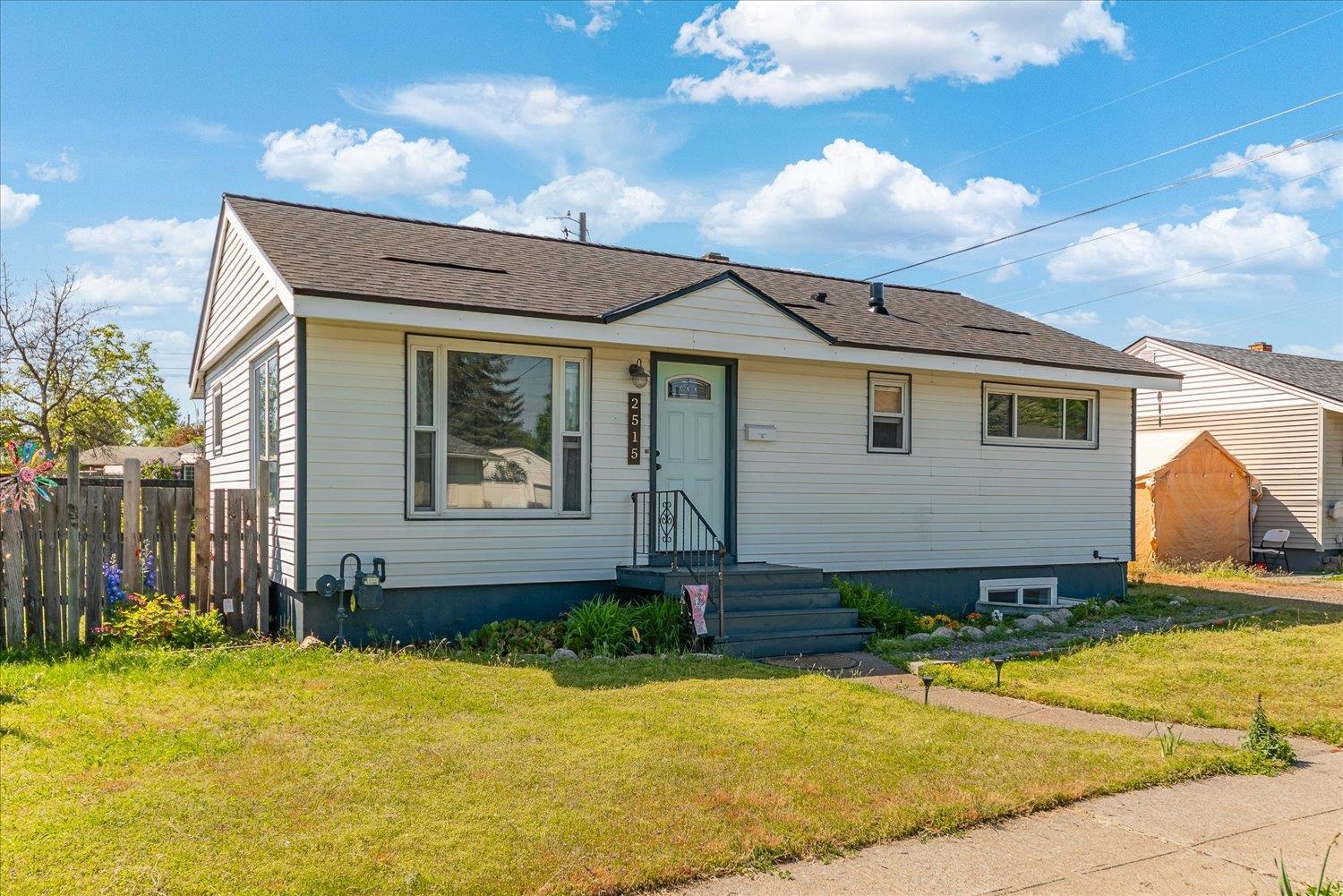 2515 N Julia St - Photo 1