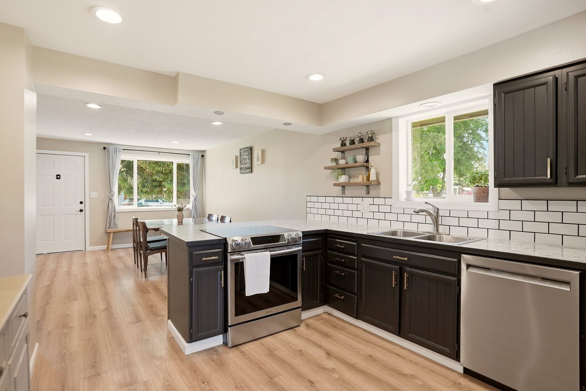 716 N Vernon Ave - Photo 6