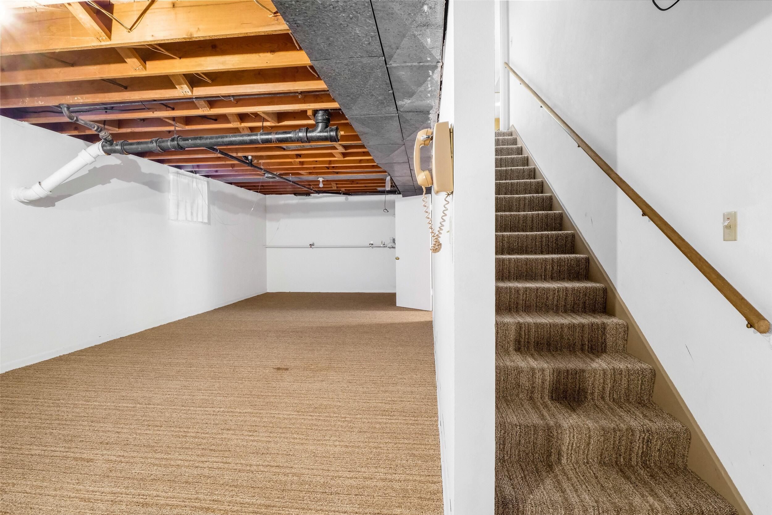 319 E 3rd Ave - Photo 38