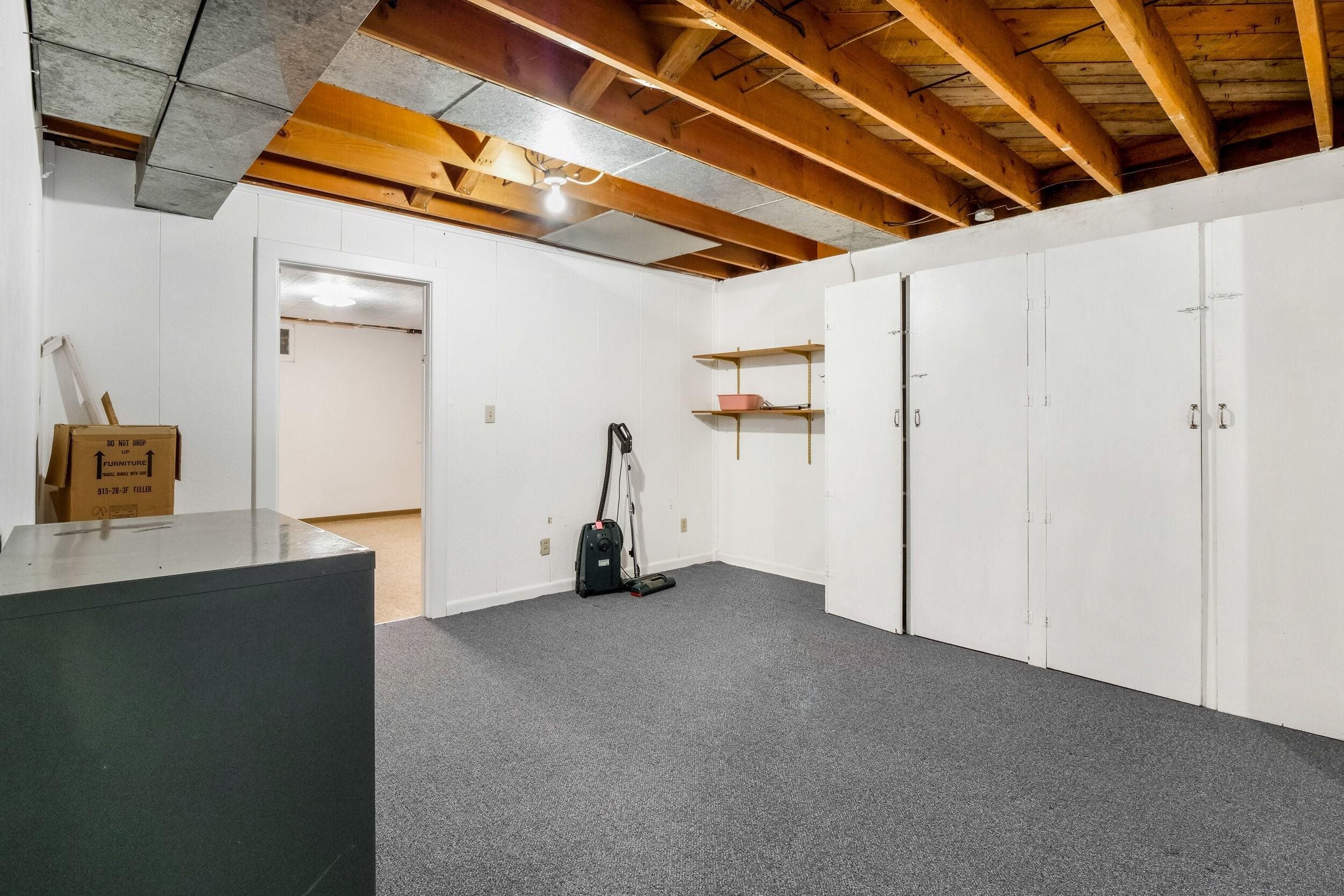 319 E 3rd Ave - Photo 41