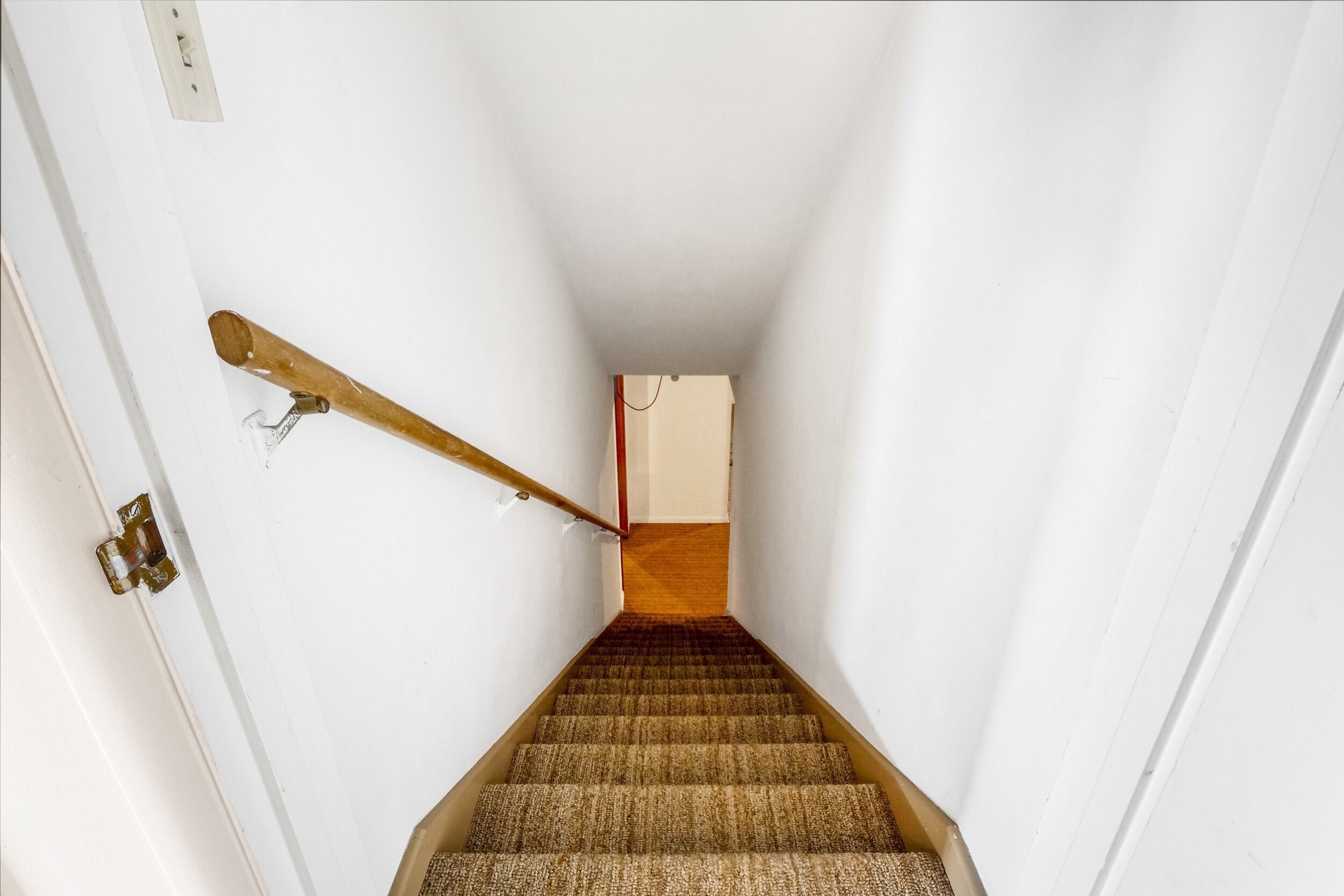 319 E 3rd Ave - Photo 37