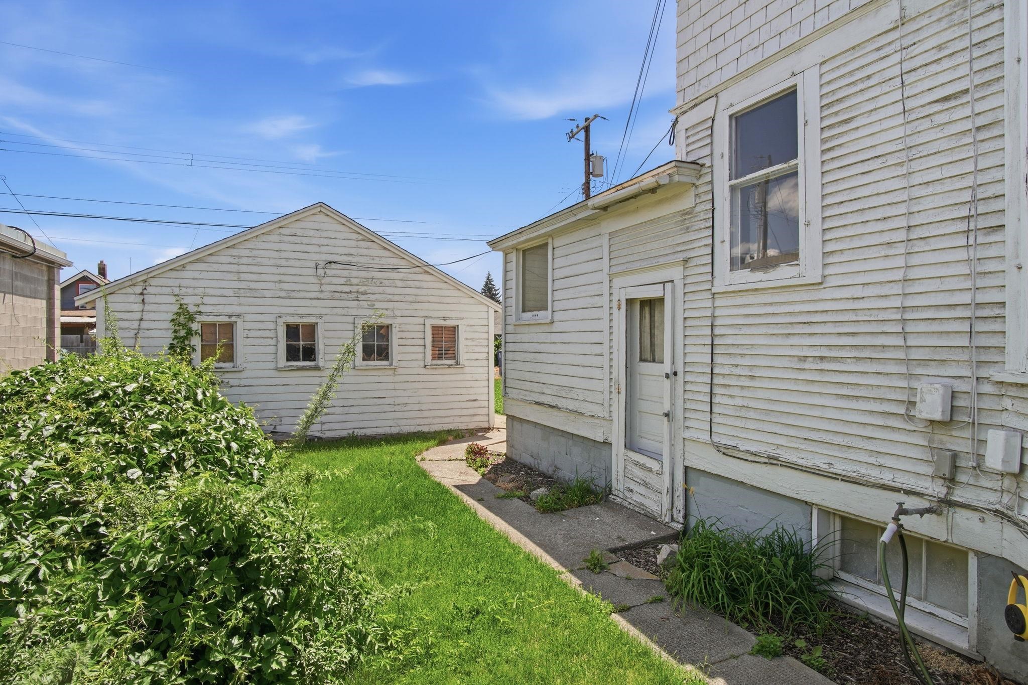 1017 W Fairview Ave - Photo 29