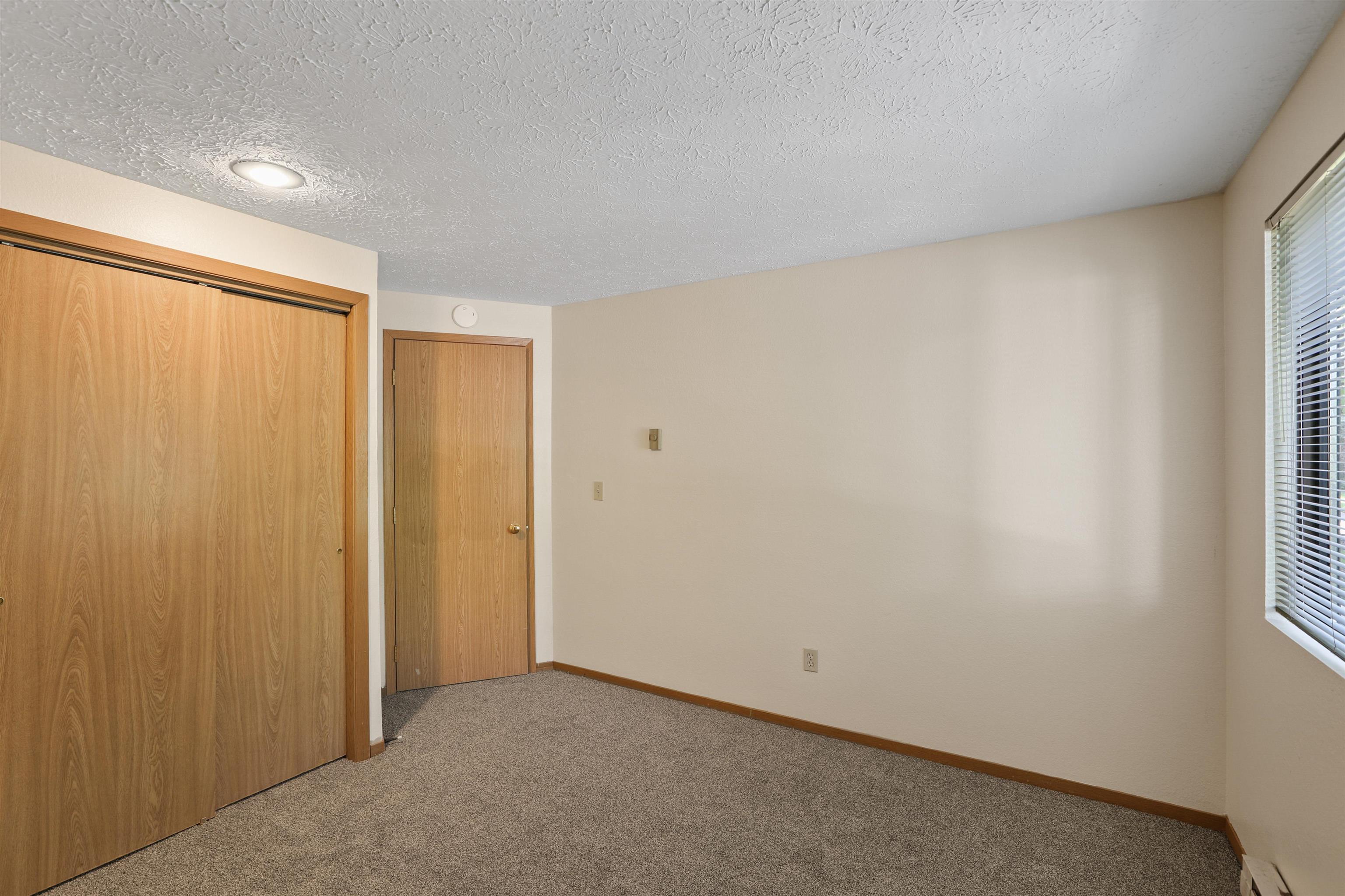1711 W 7th Ave - Photo 16