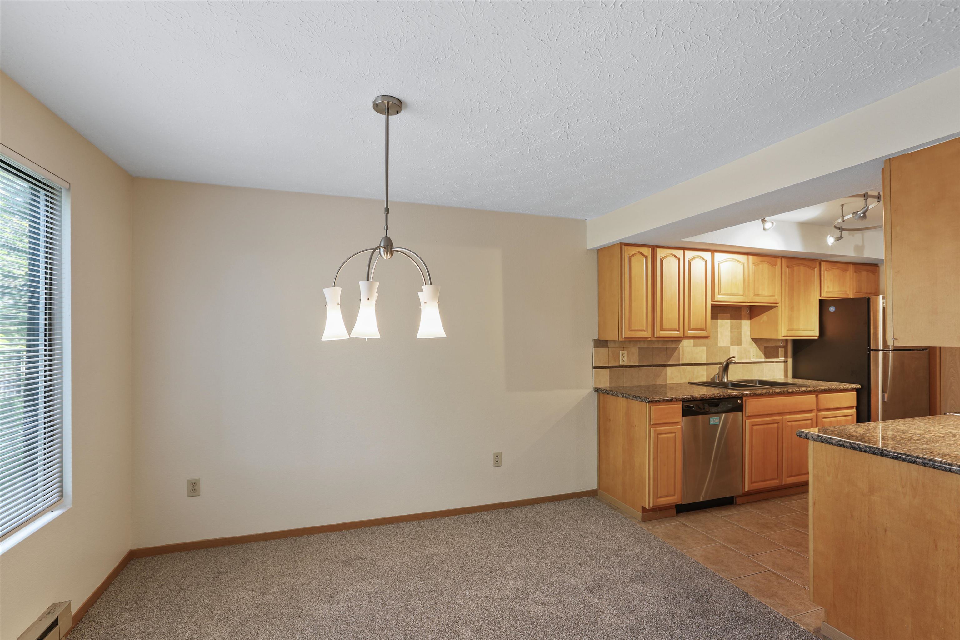 1711 W 7th Ave - Photo 12