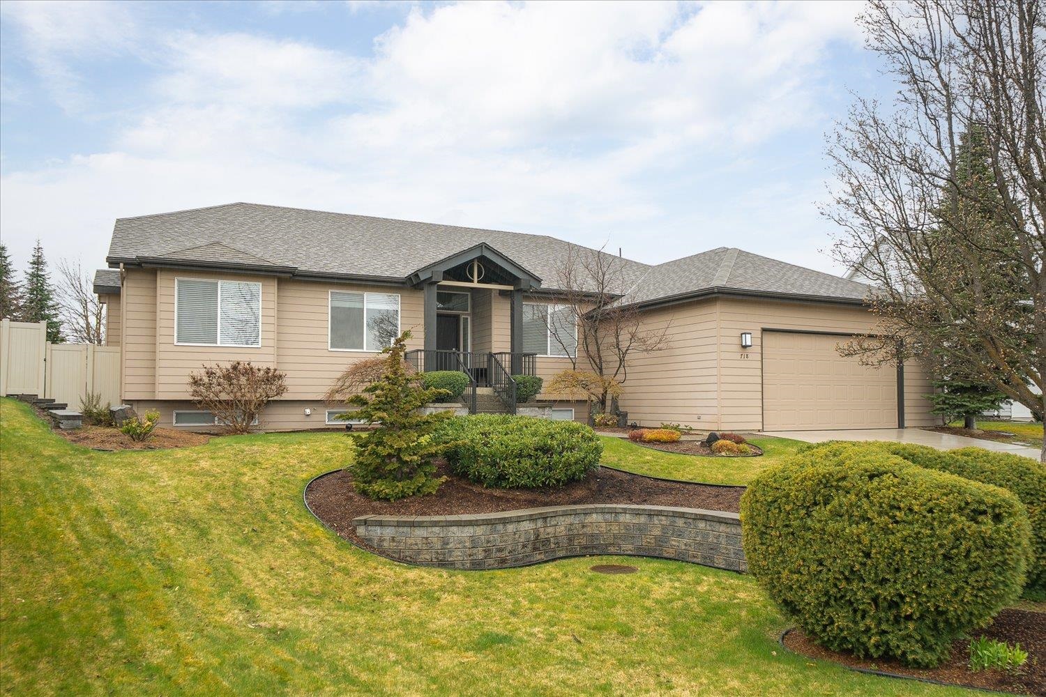 718 S Shelley Lake Ln - Photo 2