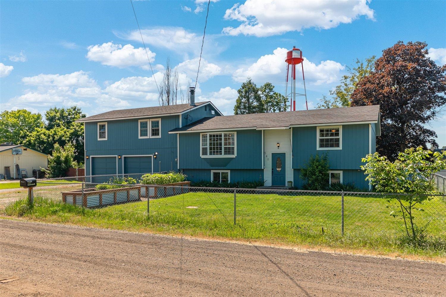 5405 N Lynden Rd - Photo 1