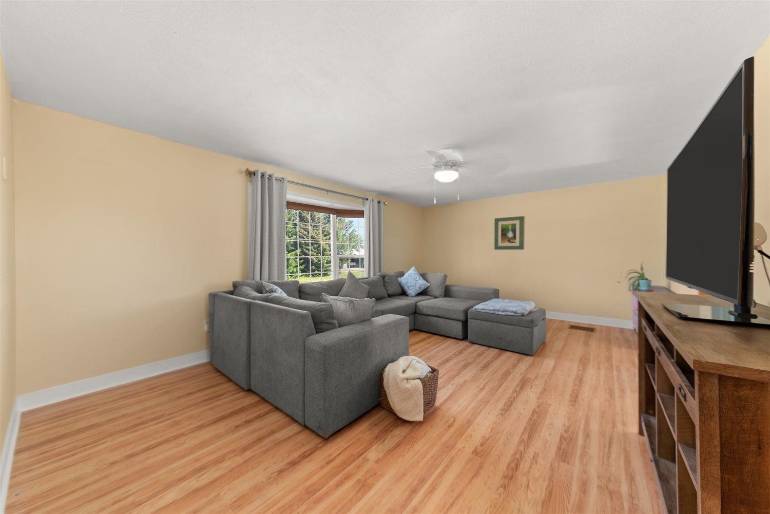 5405 N Lynden Rd - Photo 5