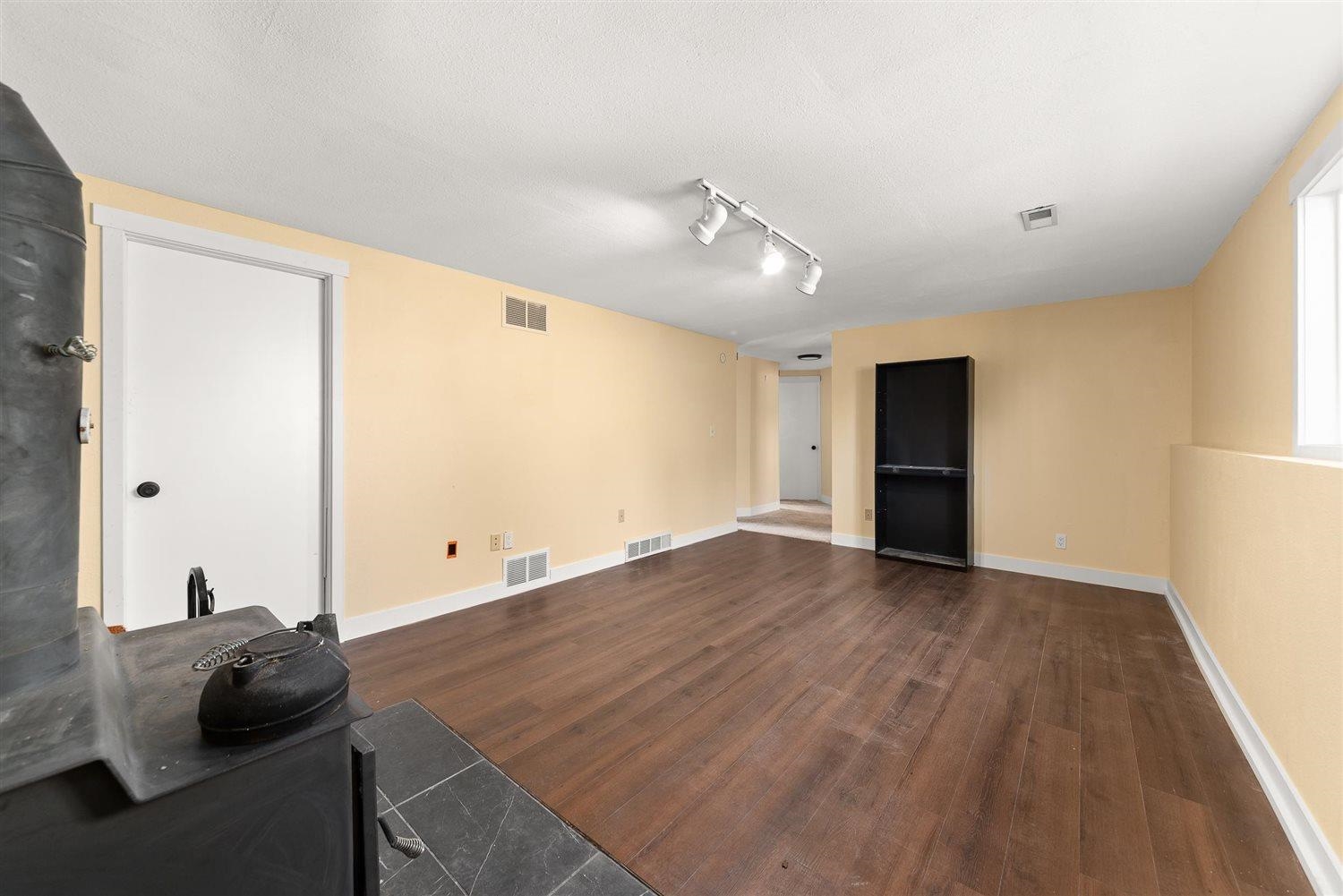 5405 N Lynden Rd - Photo 29