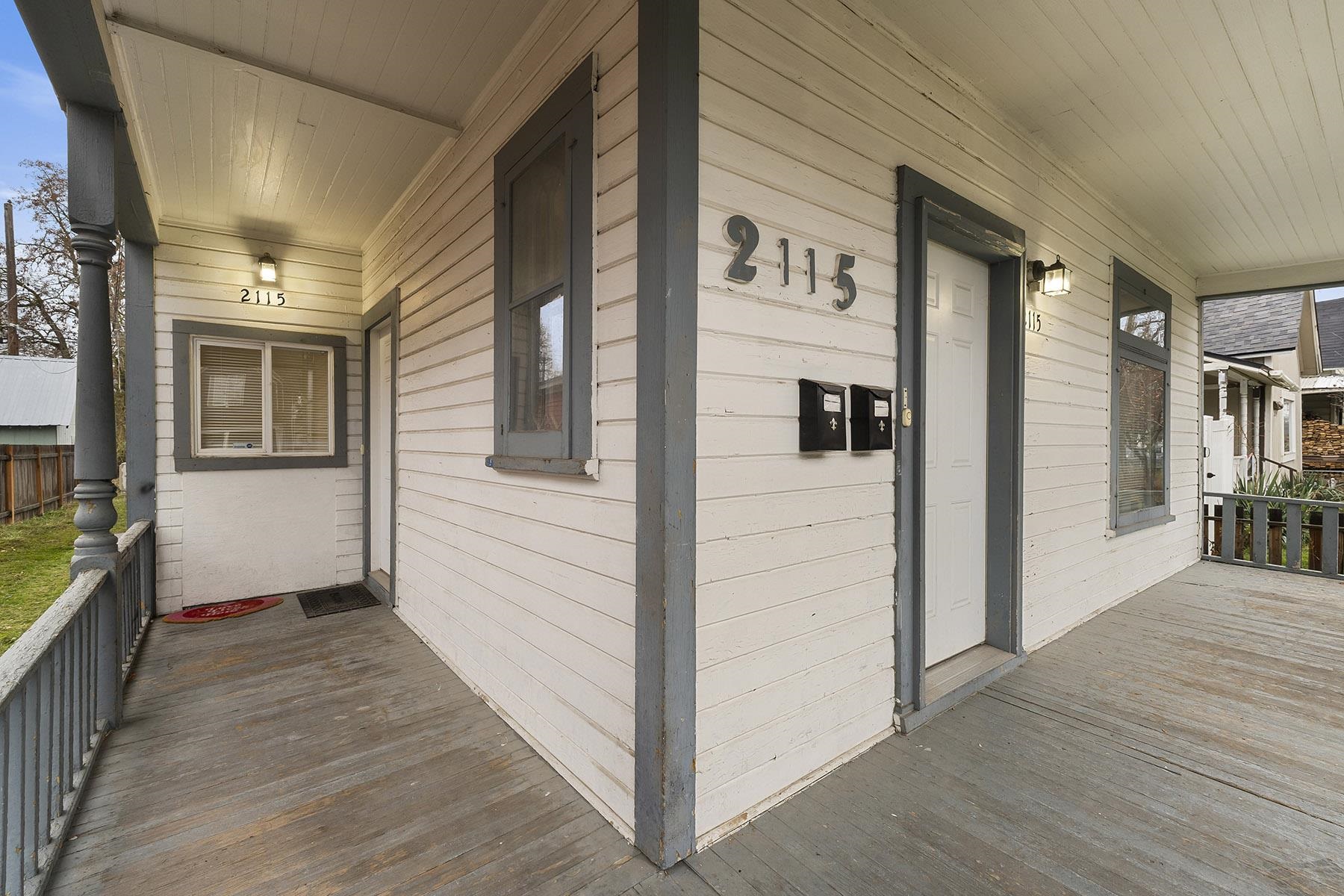 2115 W Dean Ave - Photo 2