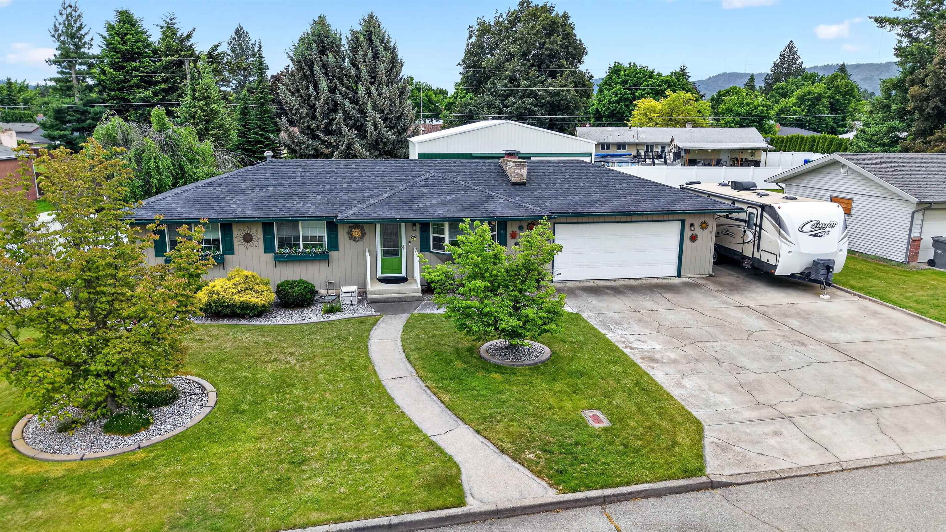 11922 25TH Ave - Photo 1