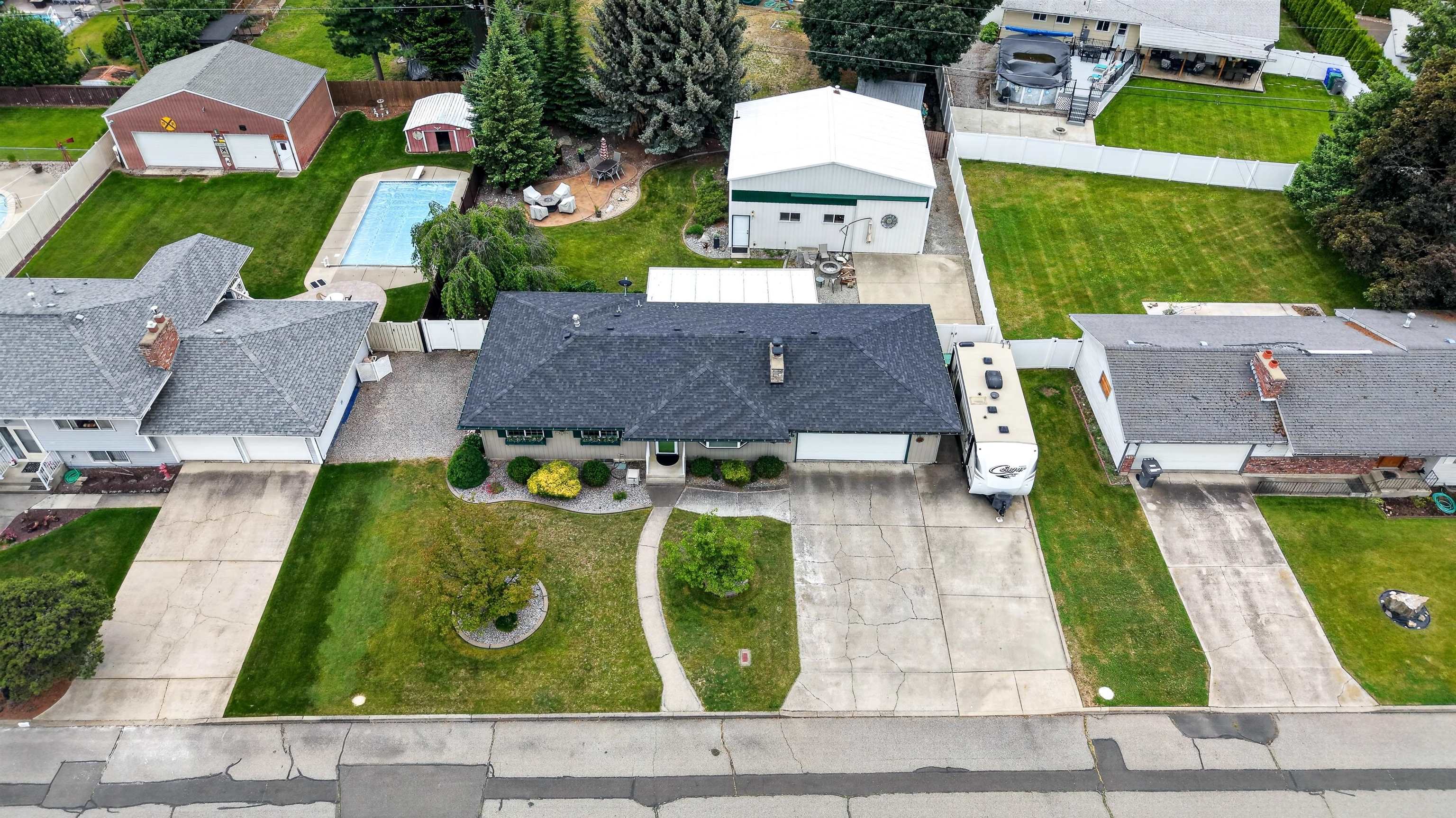 11922 25TH Ave - Photo 2
