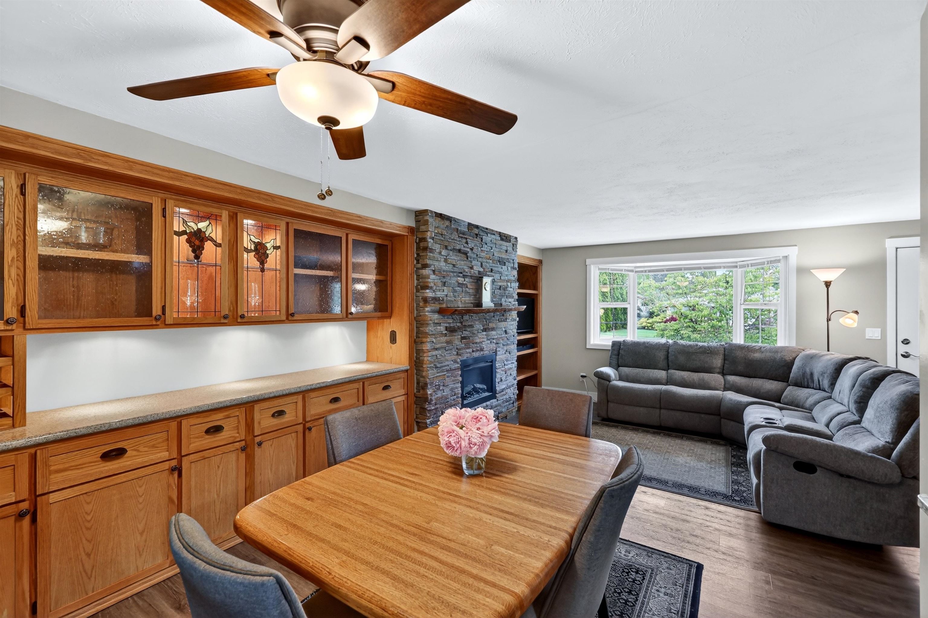 11922 25TH Ave - Photo 5