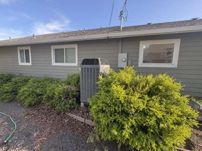 515 SW Broadway St - Photo 3