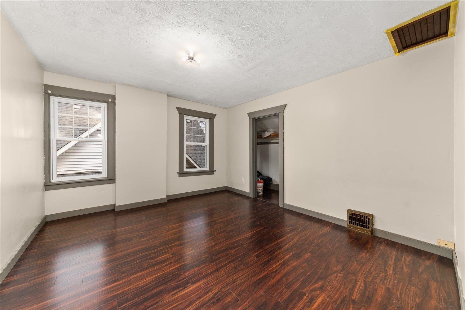 524 E BALDWIN Ave - Photo 24