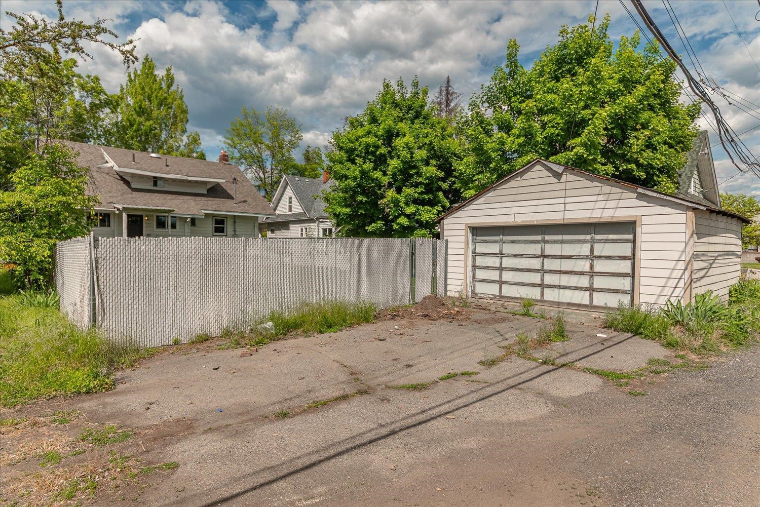 524 E BALDWIN Ave - Photo 39