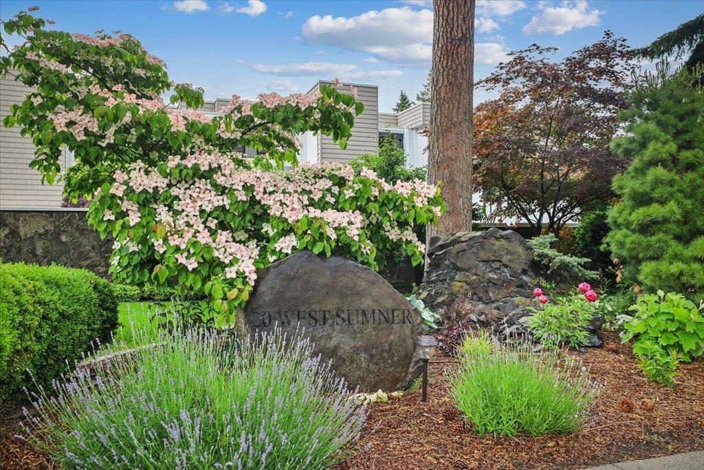 20 W Sumner Ave - Photo 2
