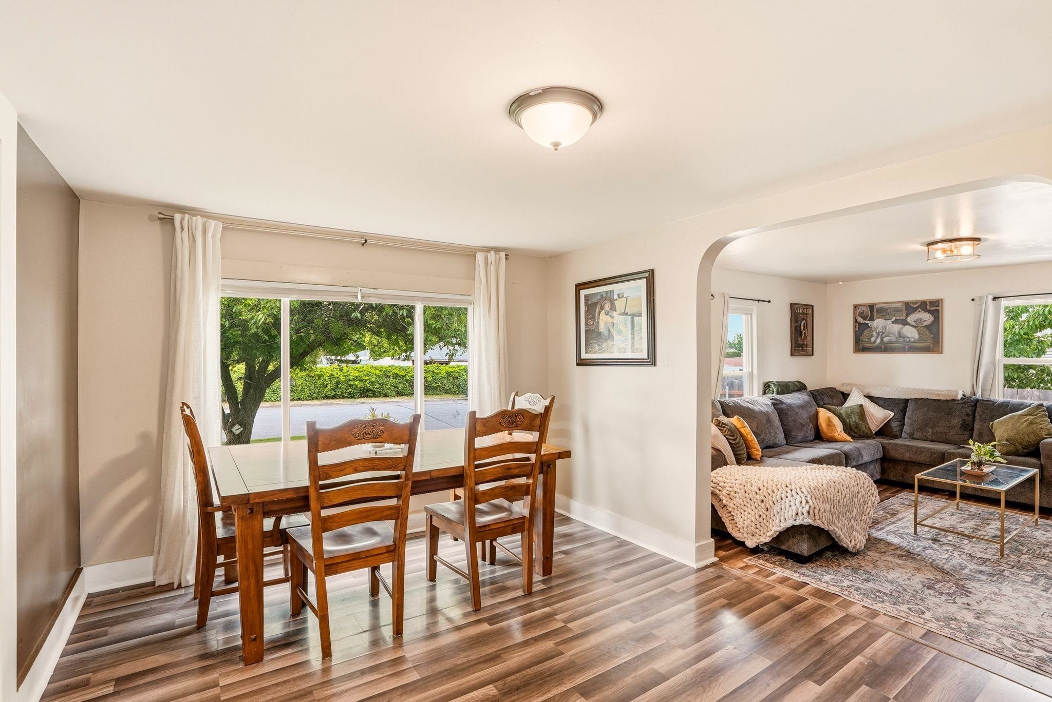 1211 S Fox Rd - Photo 9