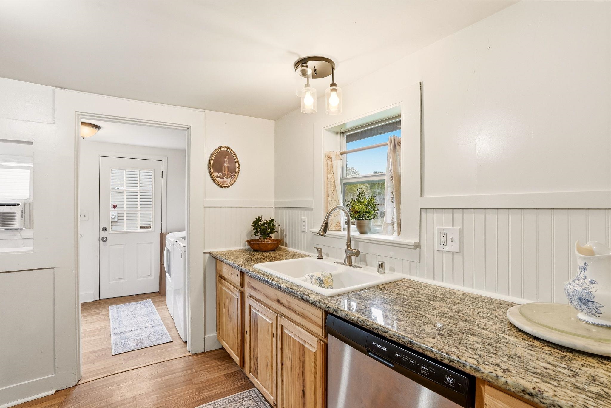 1211 S Fox Rd - Photo 16