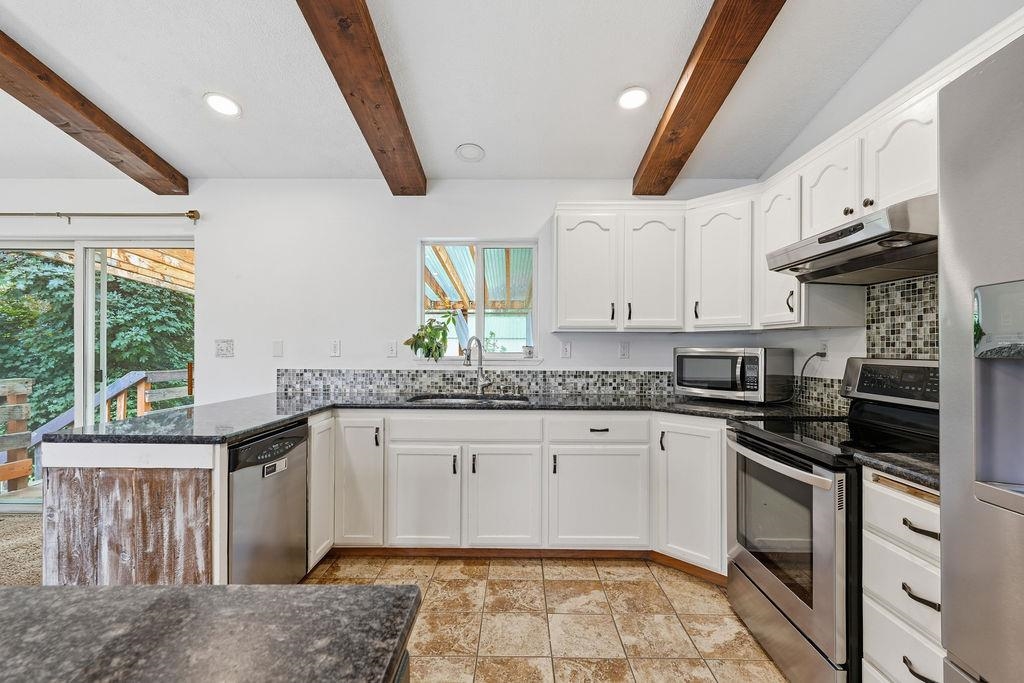 410 E Pine Needle Ave - Photo 12