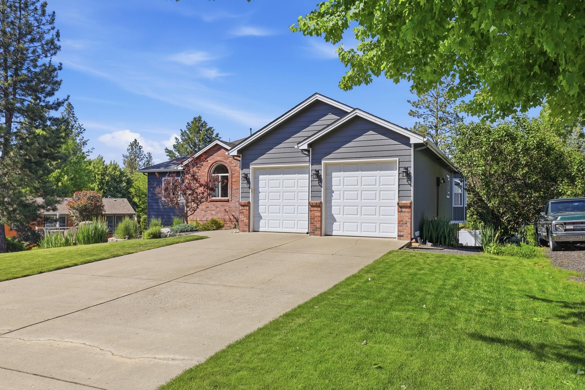 2611 E Snead Ave - Photo 2