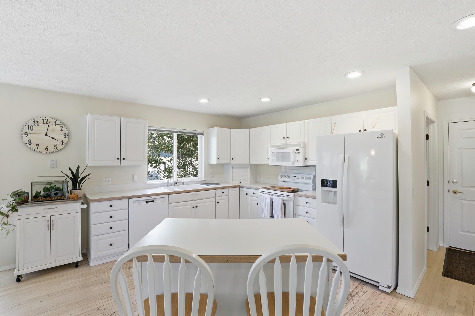 2611 E Snead Ave - Photo 14