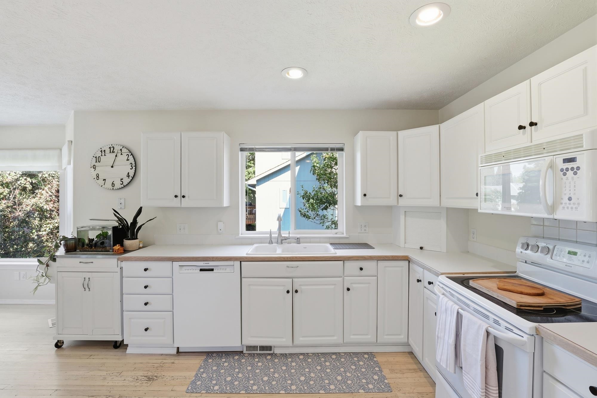 2611 E Snead Ave - Photo 16