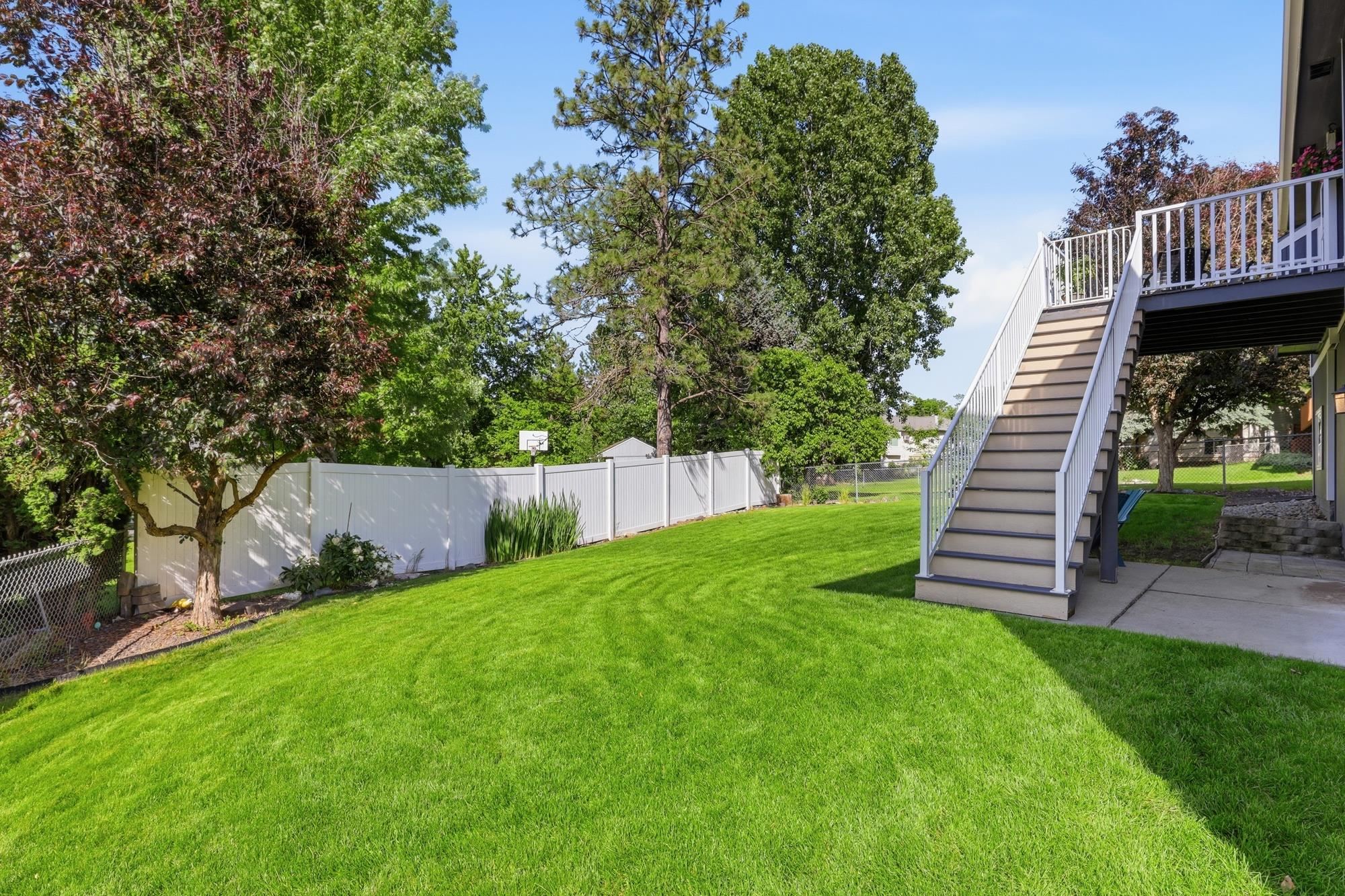 2611 E Snead Ave - Photo 32