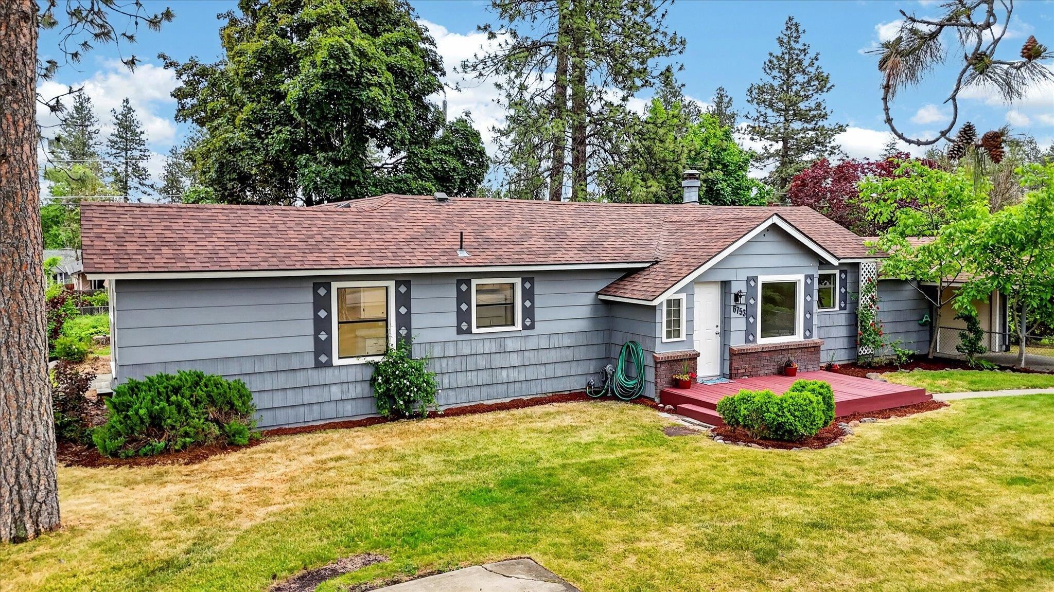 6753 E 6th Ave - Photo 2
