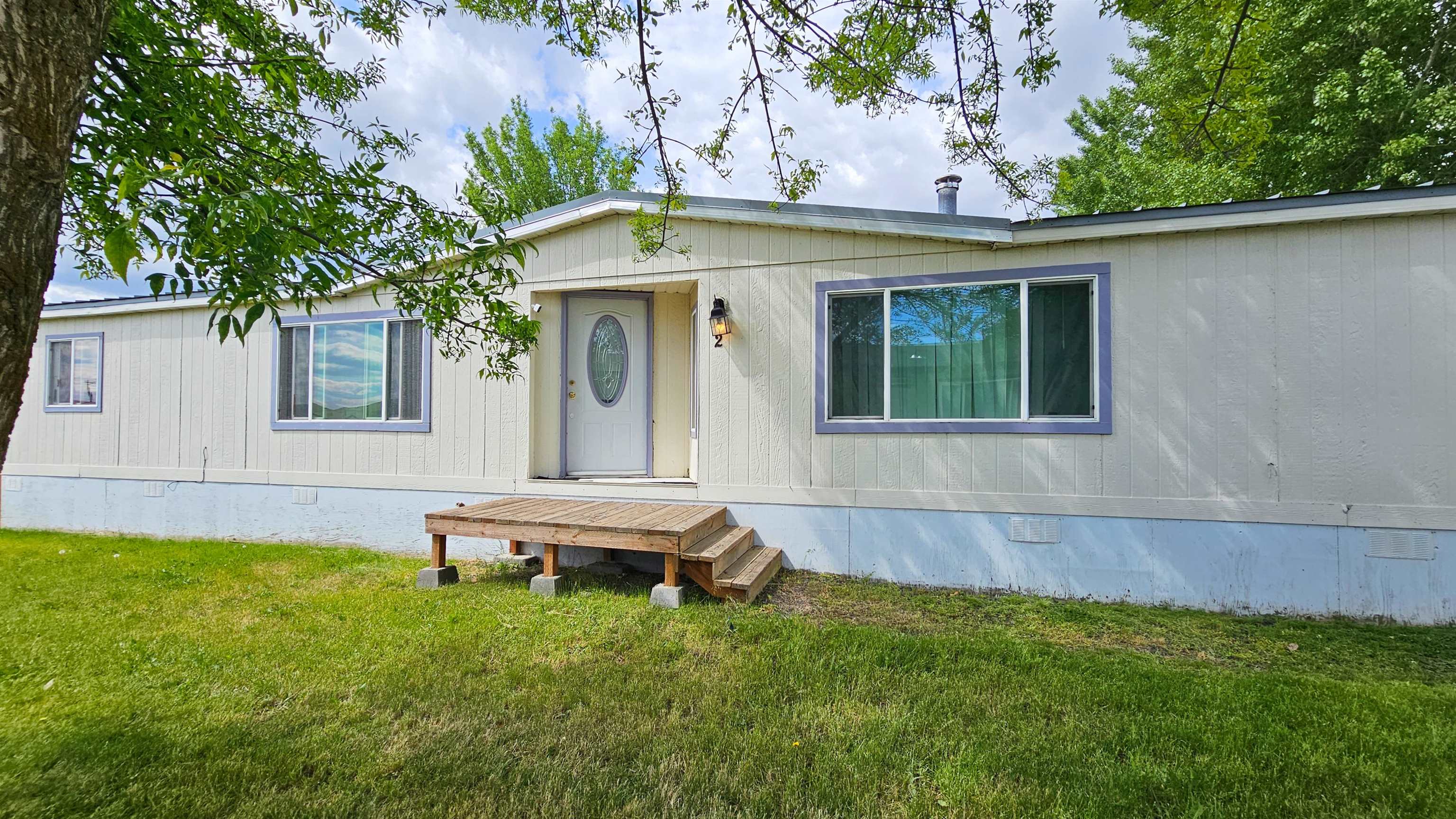 10510 W Richland Rd - Photo 1