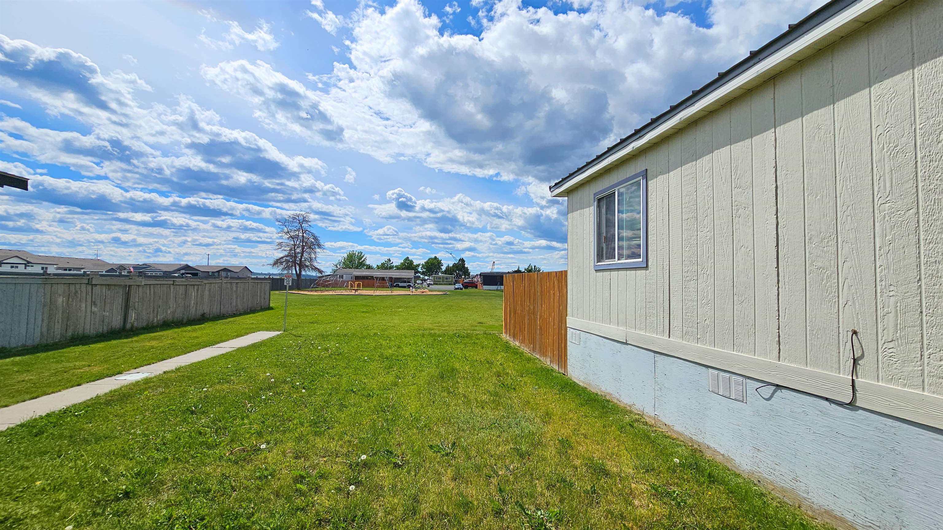 10510 W Richland Rd - Photo 4