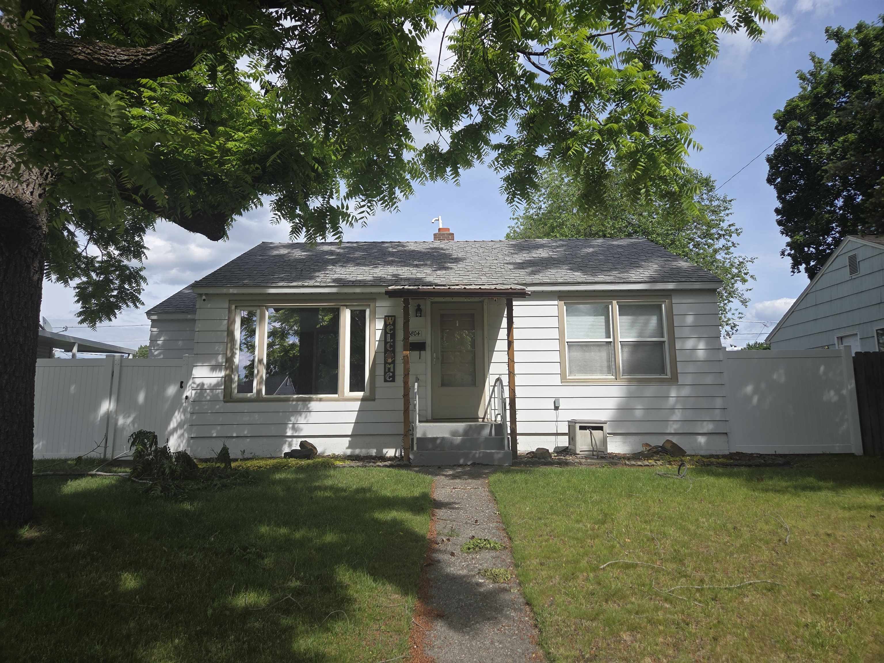 4804 N Elgin St - Photo 1